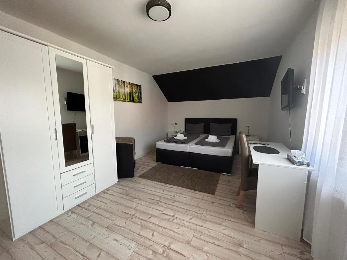 Hotel Hasselberg Kaiserslautern Ngoại thất bức ảnh